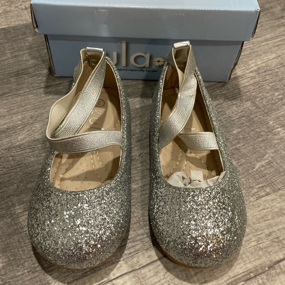 Zula Shoes size 3 Little Girl/Infant Silver Glitter Ankle Strap,